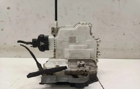 Audi A4 S4 B9 Front door lock 8X2837015B