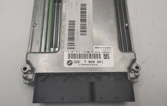 BMW M3 e90 Engine control unit/module 0281015130 7809941 170054325
