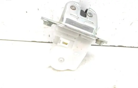 Subaru Outback Tailgate/trunk/boot lock/catch/latch
