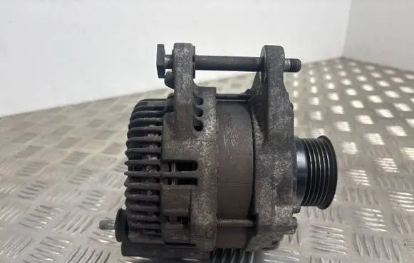 Peugeot 4008 Generator/alternator 1800A334