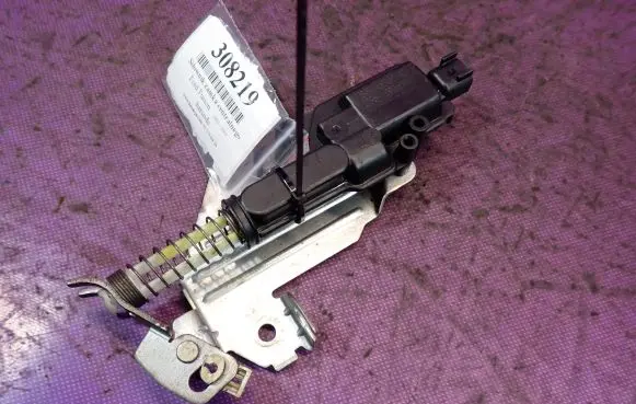 Ford Fusion Central locking motor 2S61432A98AE