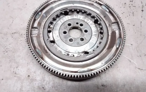 Skoda Fabia Mk3 (NJ) Flywheel 04C105266D