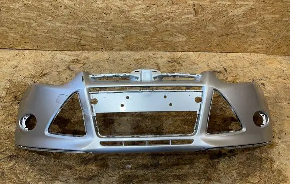Ford Focus Front bumper BM51-17757-A S2410R141