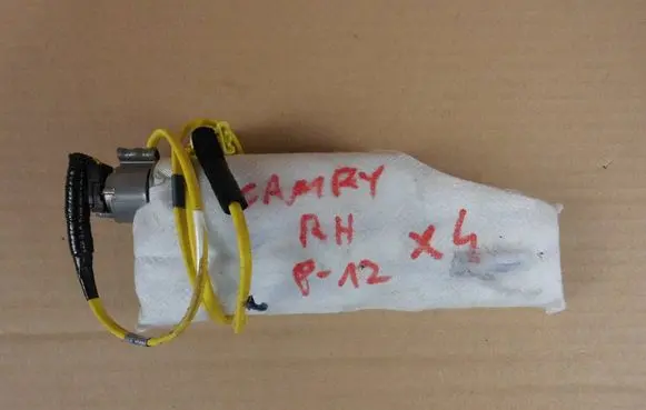 Toyota Camry VIII XV70 Seat airbag GA33205050 7391033070