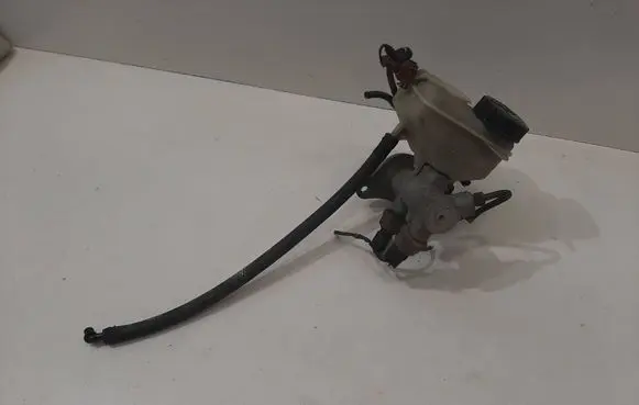 Volvo V70 Master brake cylinder 8646006