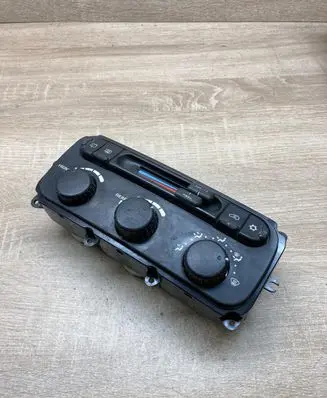 Chrysler Voyager Climate control unit 05134627AA