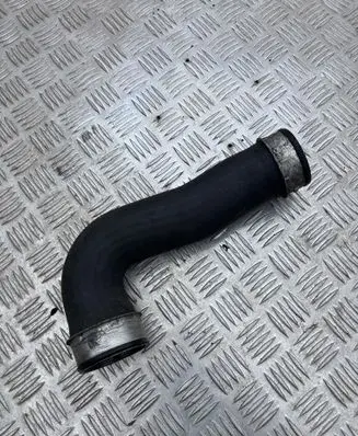 Volkswagen Touran I Intercooler hose/pipe 