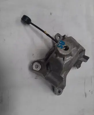 Audi Q7 4M Engine mounting bracket 4M0199307AS