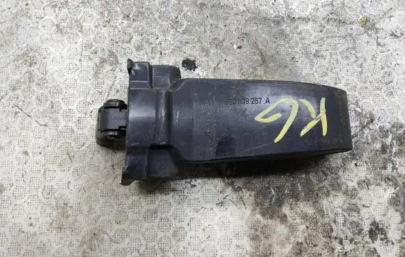 Skoda Octavia Mk3 (5E) Rear door check strap stopper 5E0839267A