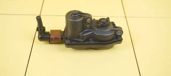 Opel Meriva B Other engine bay part 55569991 B16DTH