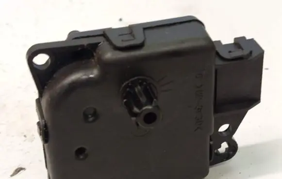 Dodge Caliber Air flap motor/actuator AA1138002630