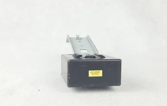 Nissan Juke I F15 Tire pressure sensor W1G858E