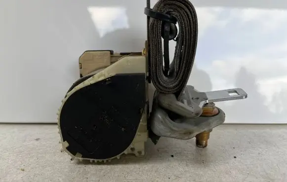Renault Scenic I Front seatbelt 43594
