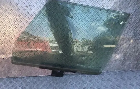 Renault Espace II Front door window glass four-door