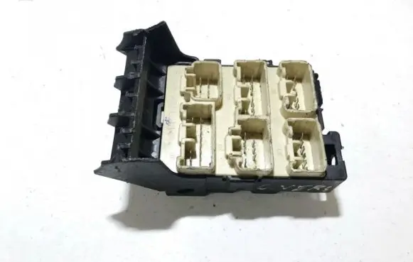 Toyota Corolla Verso E121 Fuse box set
