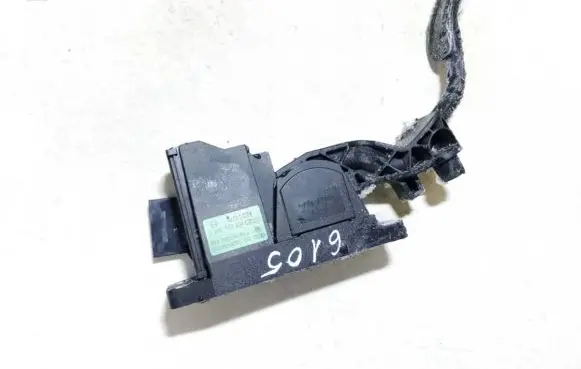 Audi TT Mk1 Accelerator throttle pedal 8n2721503c 0280752234