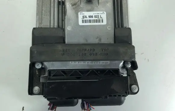 Audi A4 S4 B8 8K Engine control unit/module 03L906022L 028014593