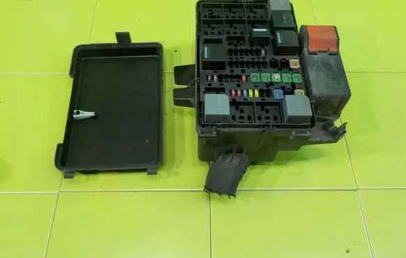 Ford Transit Fuse box set GK3T9K499BFC XP139