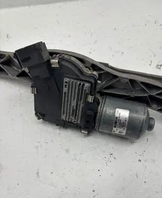 BMW 7 E65 E66 Front wiper linkage and motor 0390241806 0208272 6923791