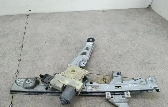 Peugeot 5008 Front door window regulator with motor 9682808980