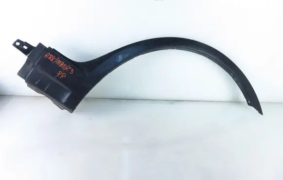 BMW X3 E83 Front arch trim 51773405818