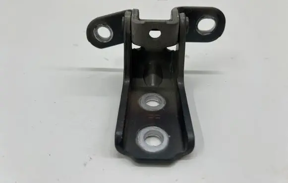 Hyundai IONIQ 6 Front door lower hinge A046057