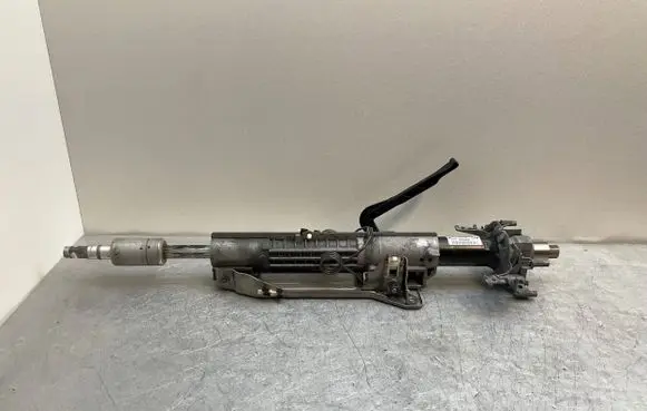 Steering wheel axle set