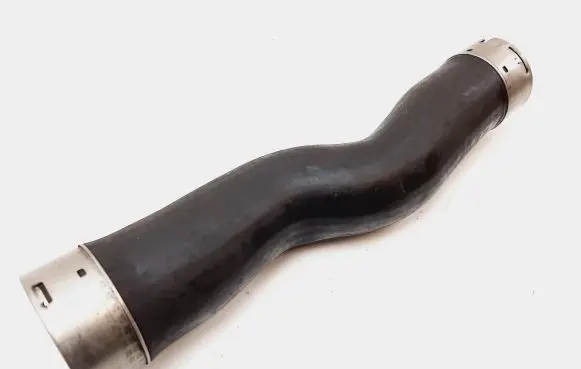 BMW 5 F10 F11 Intercooler hose/pipe 521108A