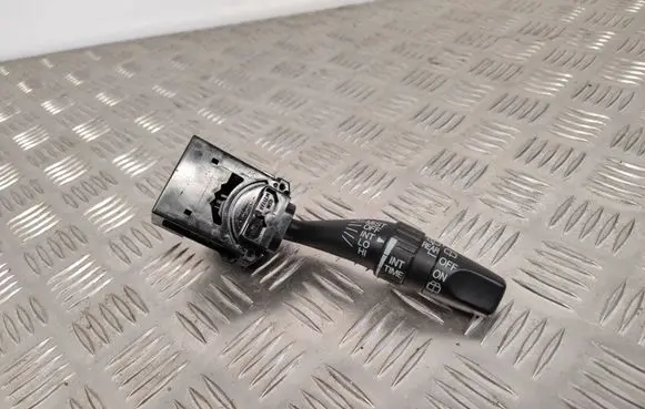 Honda FR-V Wiper control stalk M21731