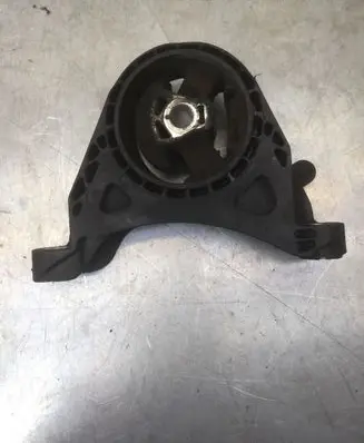 Opel Insignia A Engine mount bracket 13227769
