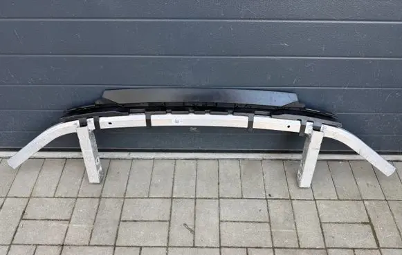 BMW 5 G60 G61 Front bumper support beam 