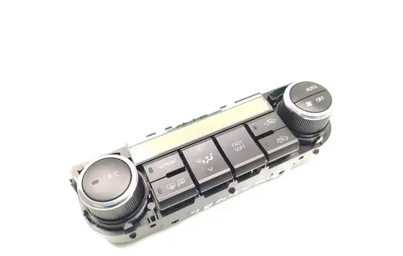 Toyota Auris E180 Climate control unit 55900-02420 545-5C42B