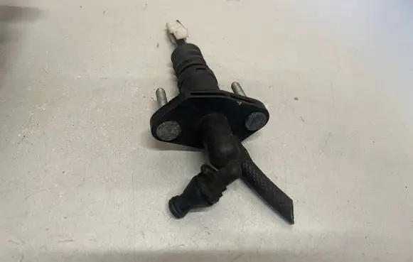 Opel Vectra C Clutch slave cylinder 24412669