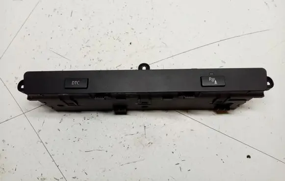 BMW 6 E63 E64 DTC switch 6956670
