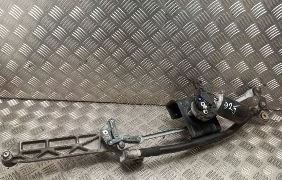 Hyundai Trajet Front wiper linkage and motor