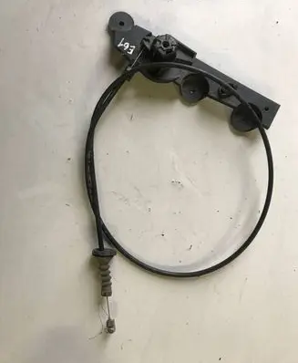BMW 5 E60 E61 Engine bonnet (hood) release handle 7052570