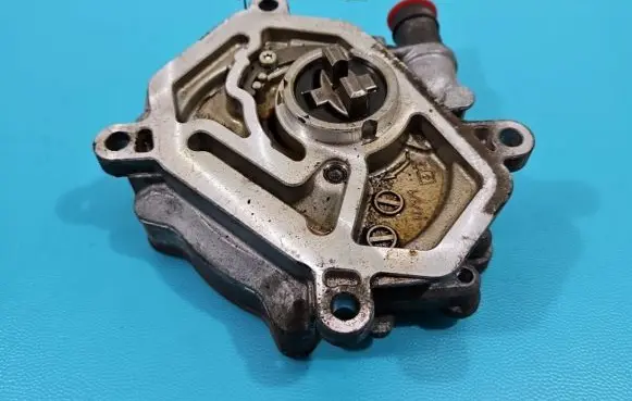 Mercedes-Benz GLA W156 Vacuum pump A2701800901 IMPRK1365840