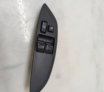 Toyota Yaris Electric window control switch 0115L3D