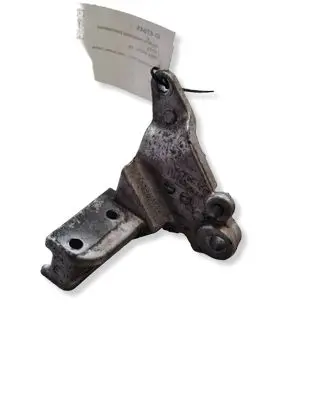 Volvo S60 Engine mounting bracket 31293542