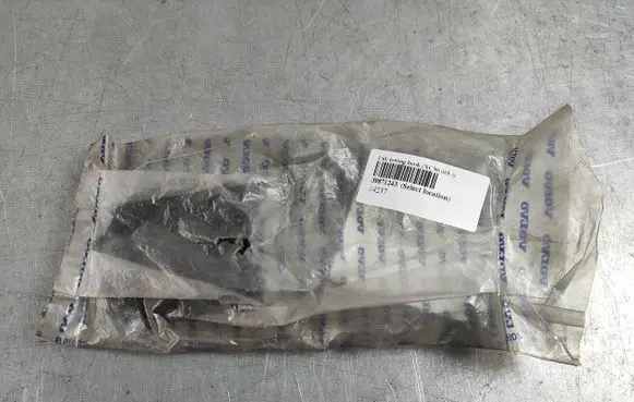 Volvo XC90 Front tow hook cap/cover 39871243