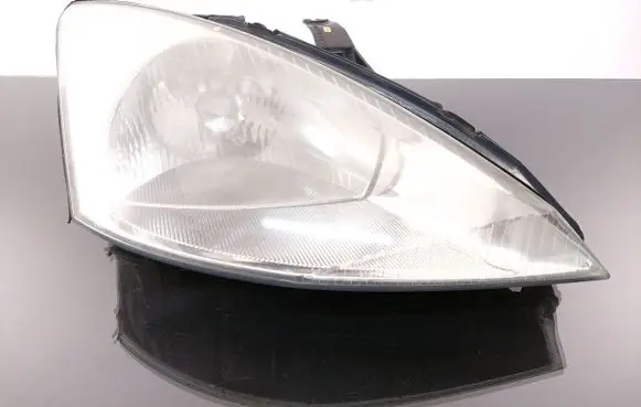 Ford Focus Headlight/headlamp XS4XI3005