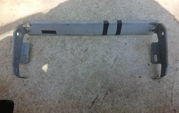 Jaguar XJ X40 Glove box frame 