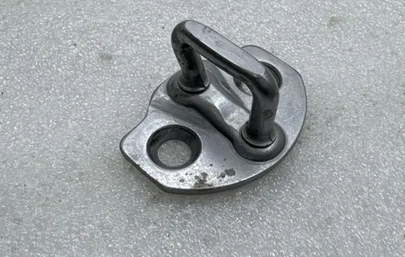 Tesla Model Y Front door lock loop/hook striker 152591900B