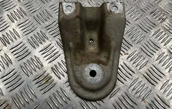 Audi A6 S6 C6 4F Engine mounting bracket 4F0399541C