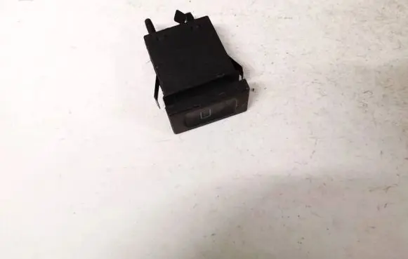 Volkswagen PASSAT B5 Windscreen/window heater switch 3B0959621C