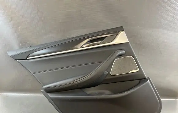 BMW 5 G30 G31 G38 Rear door card panel trim 2845387 40238101