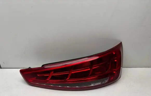 Audi Q3 8U Tailgate rear/tail lights 8U0945094