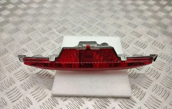 Peugeot 208 Third/center stoplight 9674308980