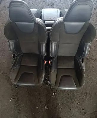 Seat set