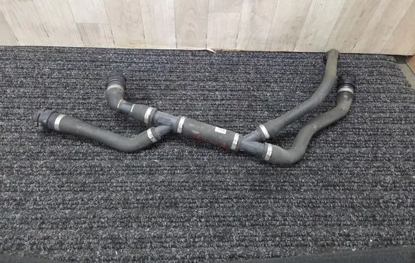 BMW 3 F30 F35 F31 Engine coolant pipe/hose 8676894 17128676894